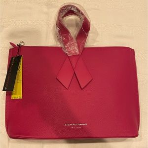Suzanne Clemente “Causes” breast cancer awareness tote